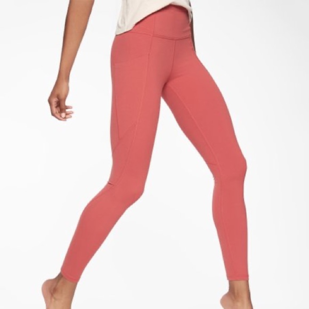 Athleta Salutation Stash Pocket Tight